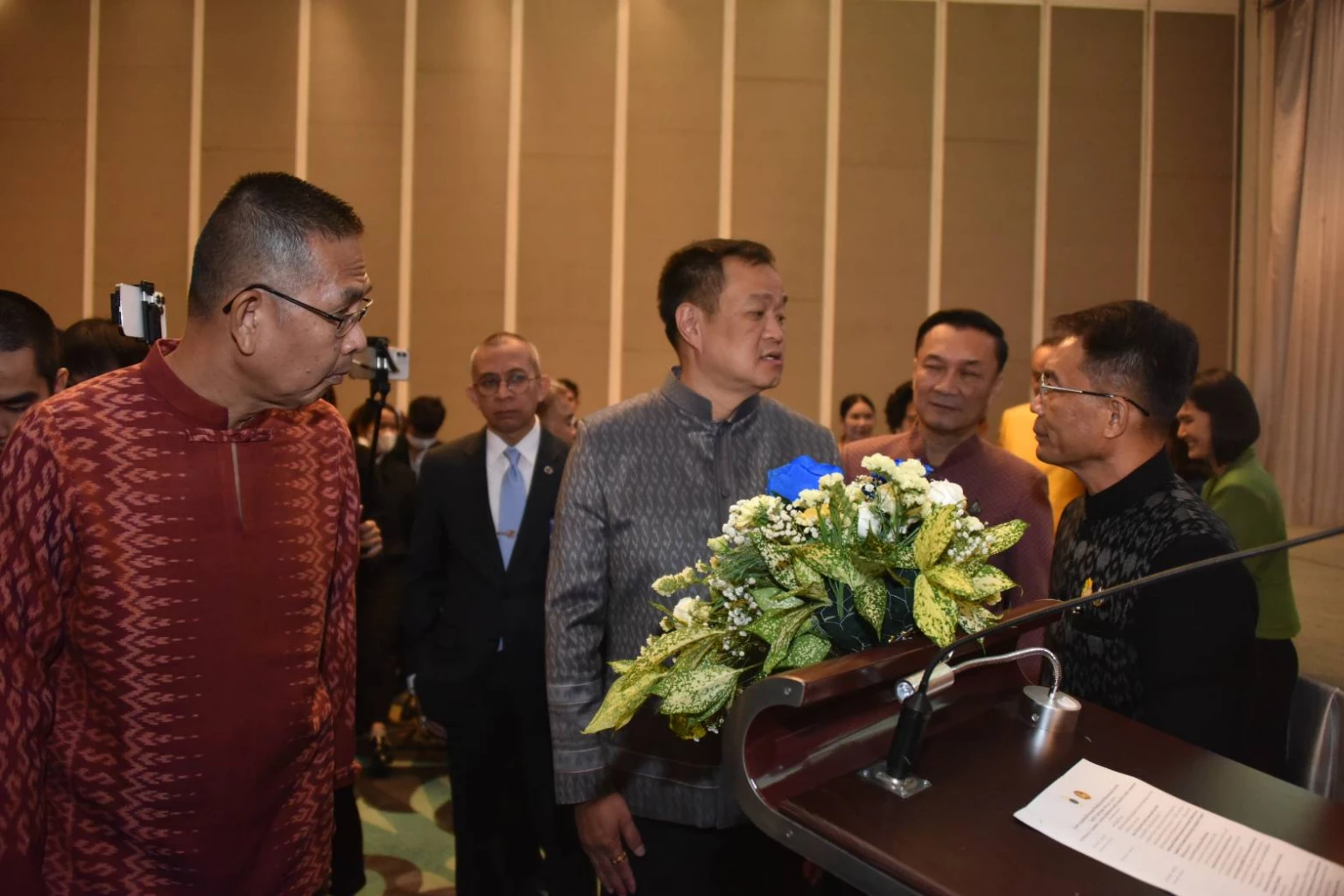 มท.1 พบผู้ว่าฯ ทั่วประเทศ 