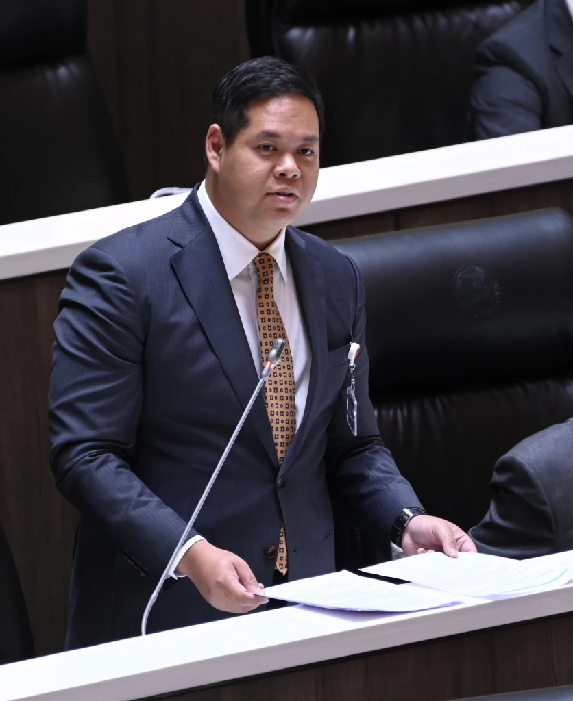 นายสรรเพชญ บุญญามณี สส.สงขลา พรรคประชาธิปัตย์