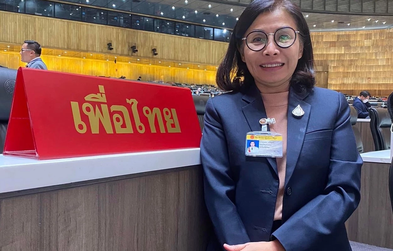 เปิดประวัติ 'เดือน มนพร' รมช.คมนาคม 'รมต.หญิงคนแรก' จ.นครพนม