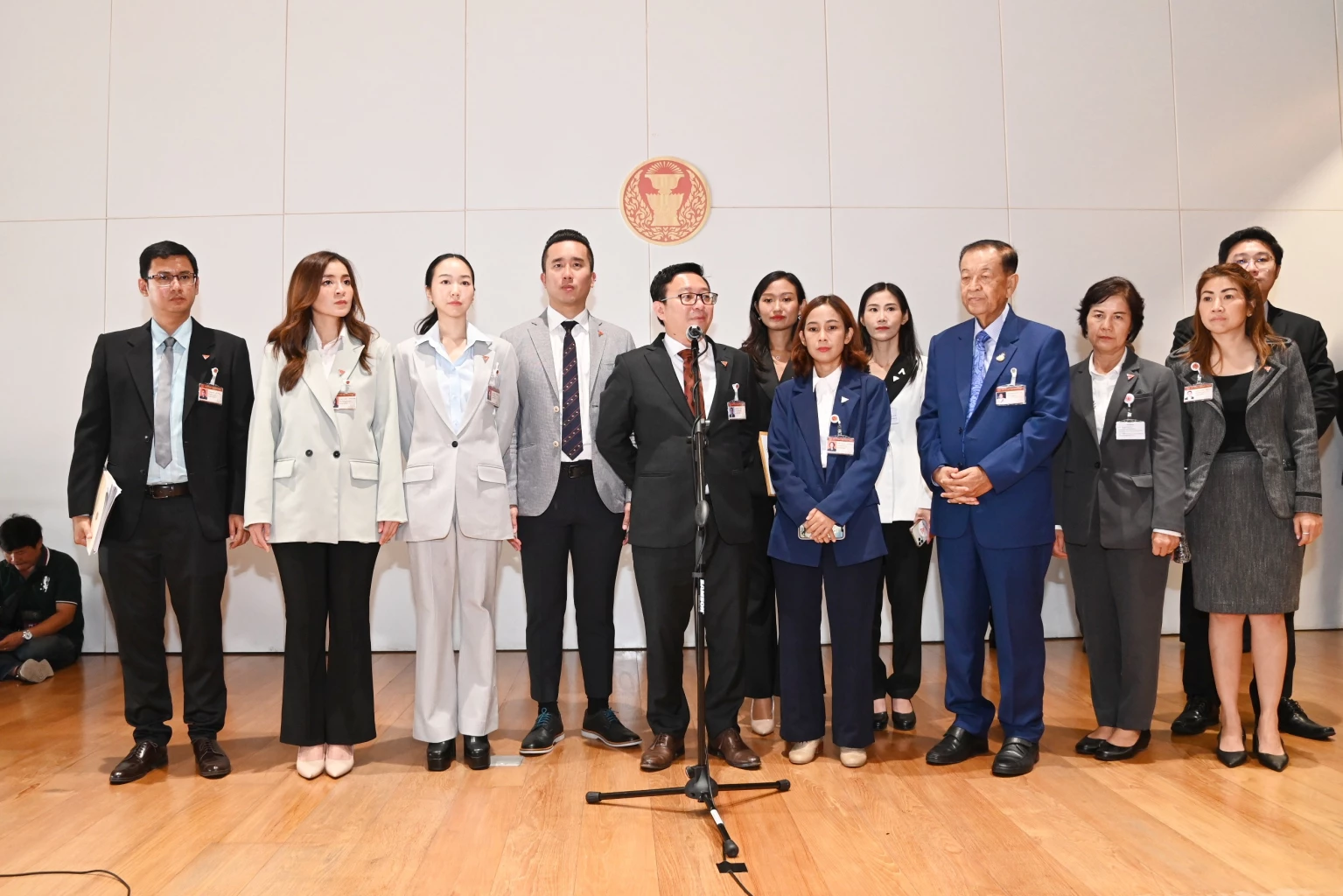 ‘วันนอร์’ รับ ‘ร่างพ.ร.บ.นิรโทษกรรม’ จาก ‘ชัยธวัช’ หน.พรรคก้าวไกล