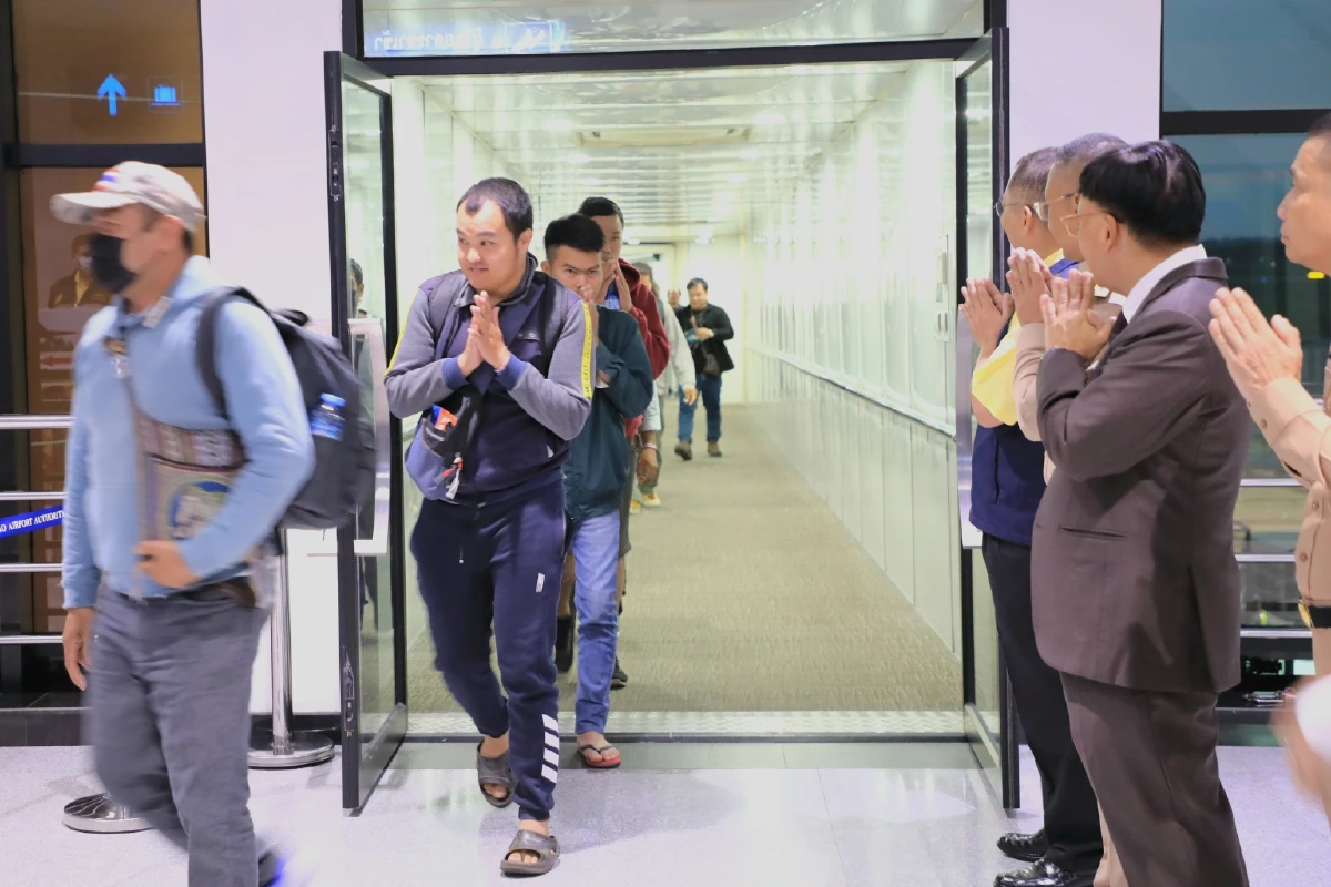 90 'แรงงานไทย' จาก 'อิสราเอล' กลับถึง ประเทศไทย แล้ว