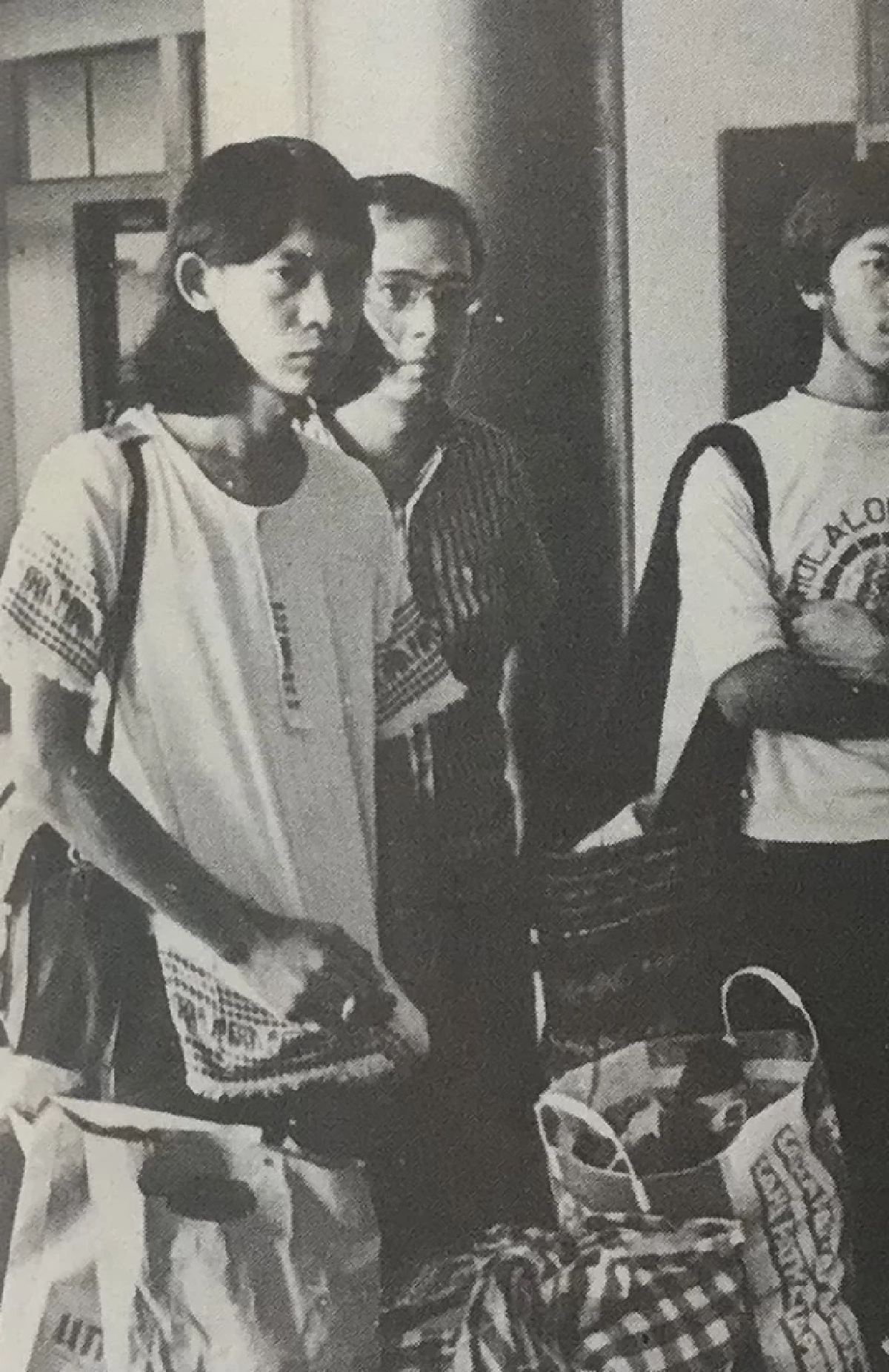 วิสา คัญทัพ(ผมยาว) วันที่ถูกจับในข้อหากบฏรัฐธรรมนูญ ปี 2516 