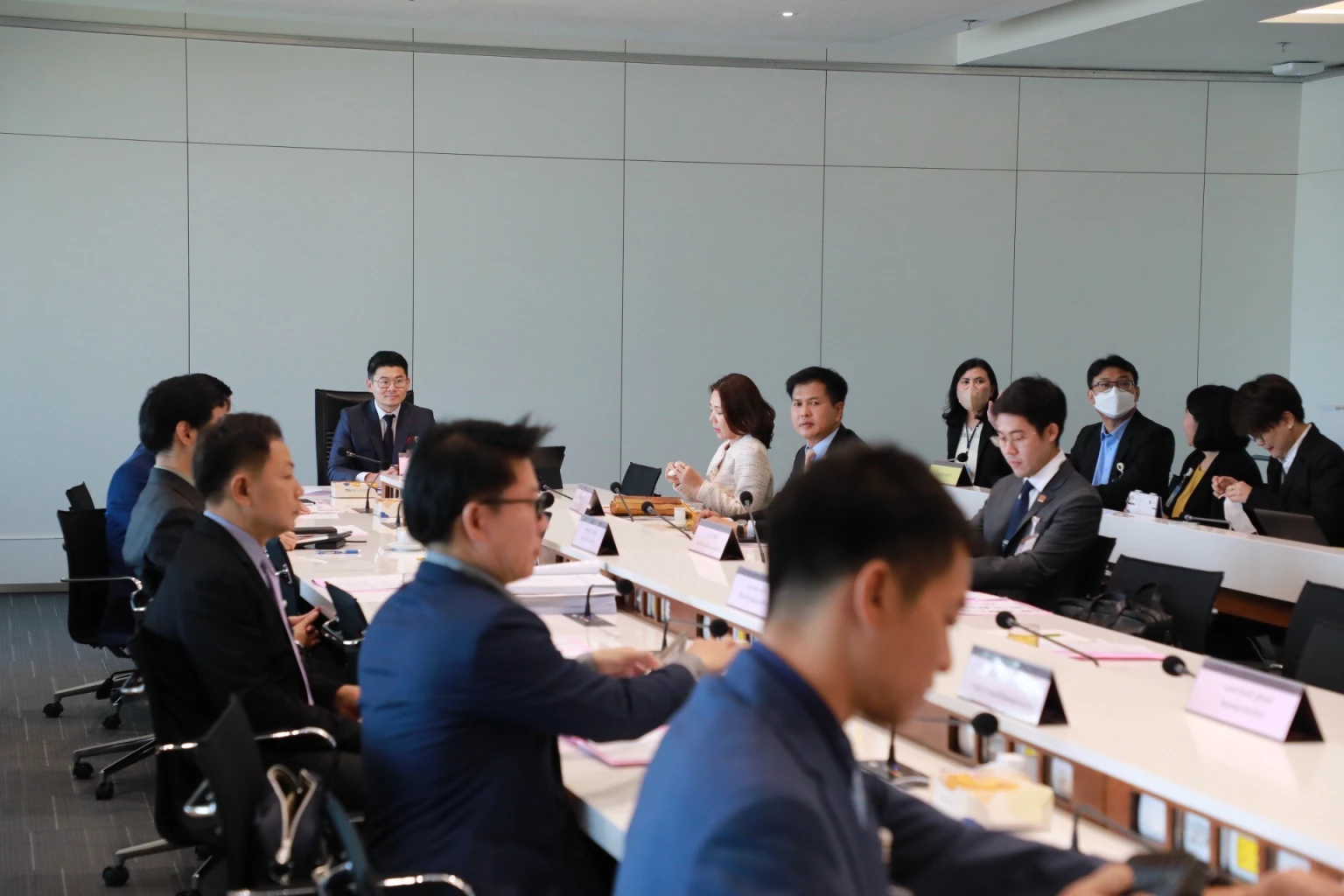 ‘จุรินทร์’ เผย กมธ.เศรษฐกิจ จ่อซักคลัง-ธปท. ‘แจกเงินหมื่น’ ปชช.ต้องรู้