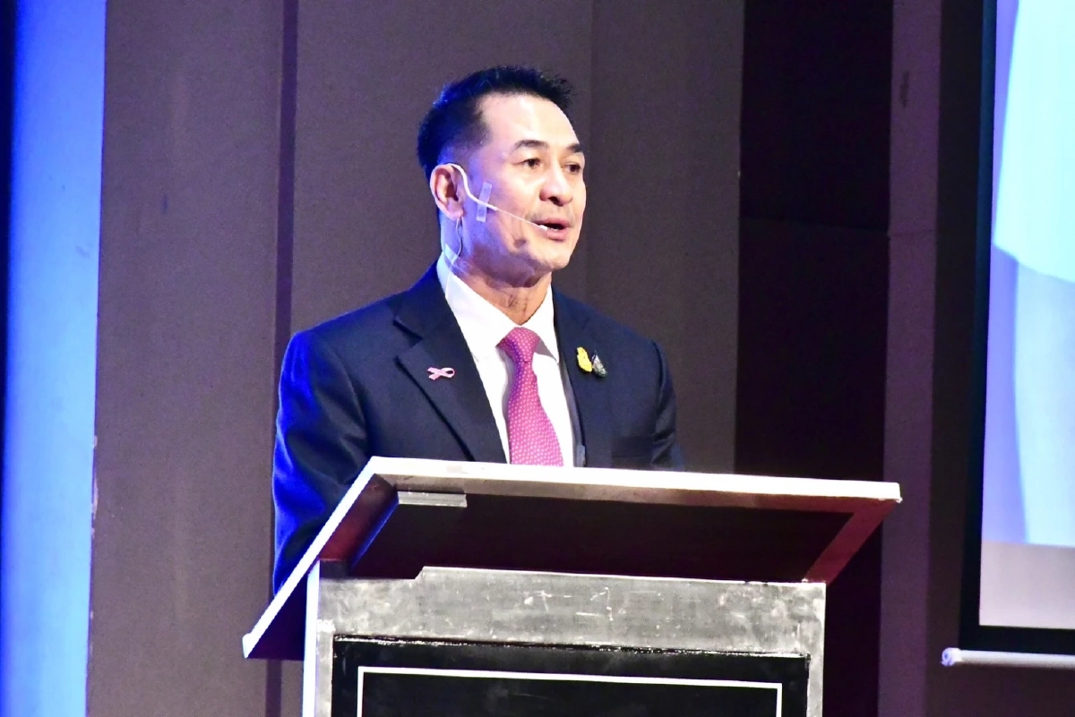 หมอชลน่าน  เตรียมหารือบอร์ดคณะกรรมการพัฒนาระบบสุขภาพแห่งชาติ  การประกาศเพิ่ม 4 จังหวัดนำร่อง 'บัตรประชาชนใบเดียวรักษาทุกที่'