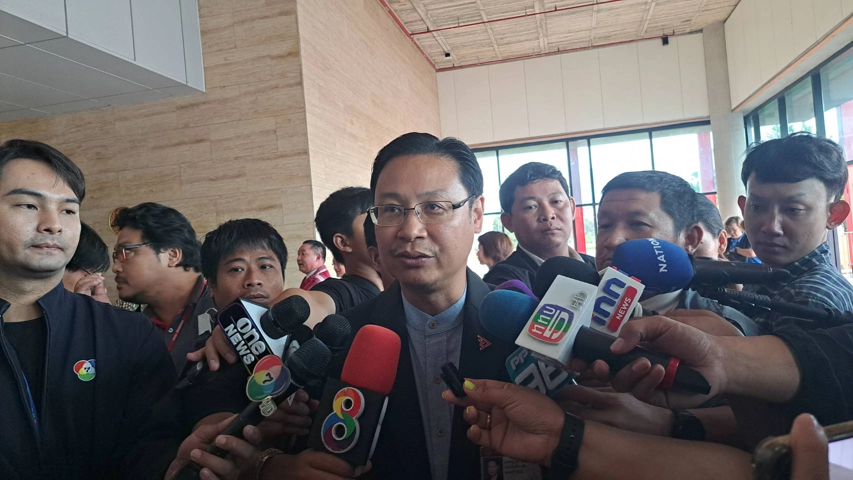 'ปดิพัทธ์" แจง ขาดผู้นำฝ่ายค้าน  กระทบขั้นตอนเอาผิด สส.ก้าวไกล คุกคามทางเพศ