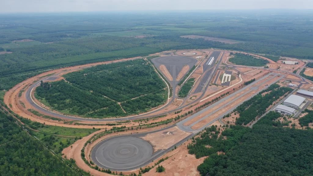 ก่อสร้างศูนย์ทดสอบยานยนต์และยางล้อแห่งชาติ