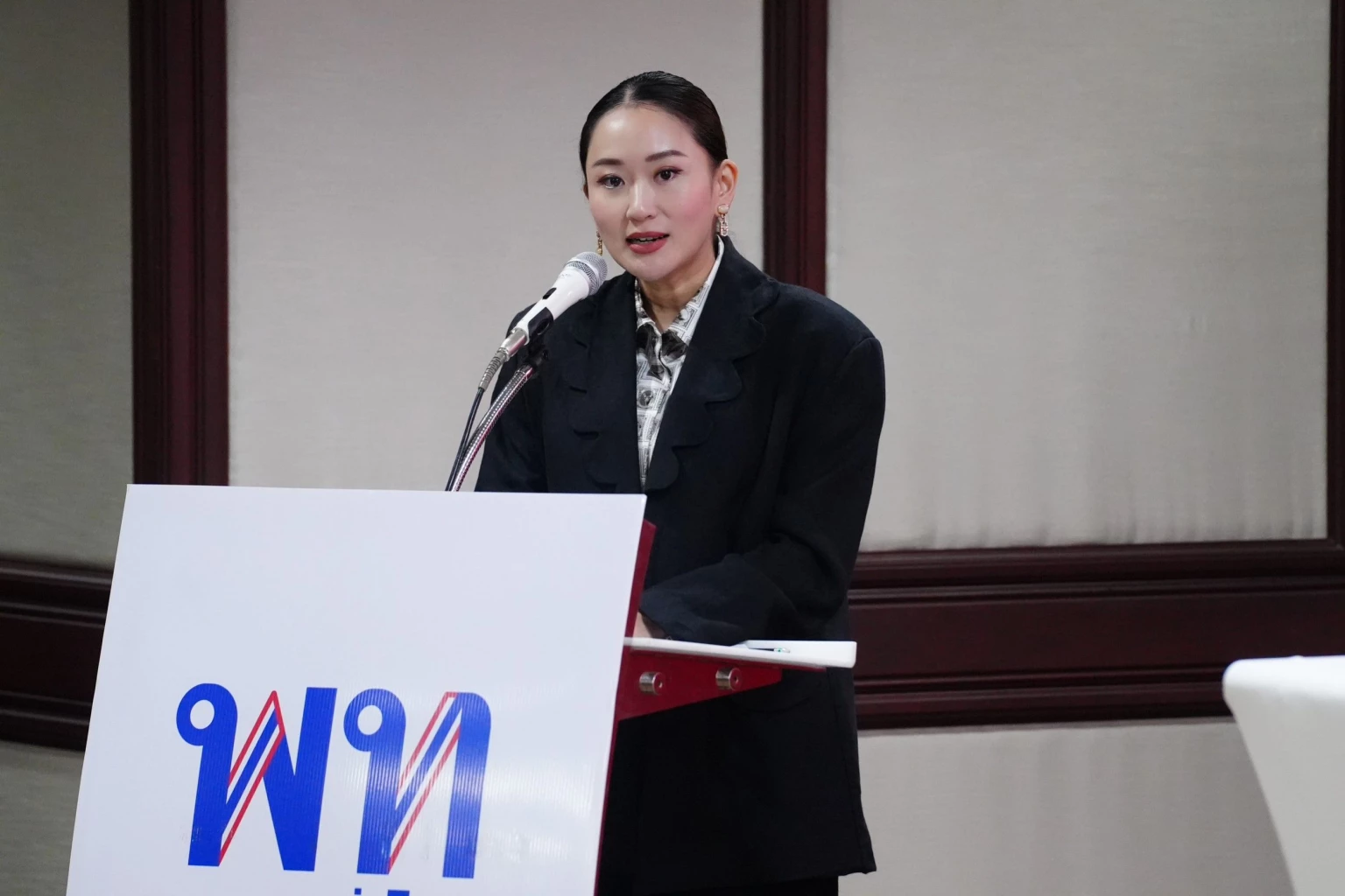 น.ส.แพทองธาร ชินวัตร หัวหน้าครอบครัวเพื่อไทย