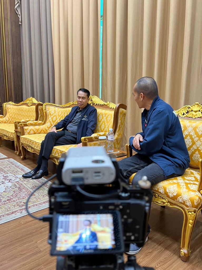 สุทิน คลังแสง รมว.กลาโหม 