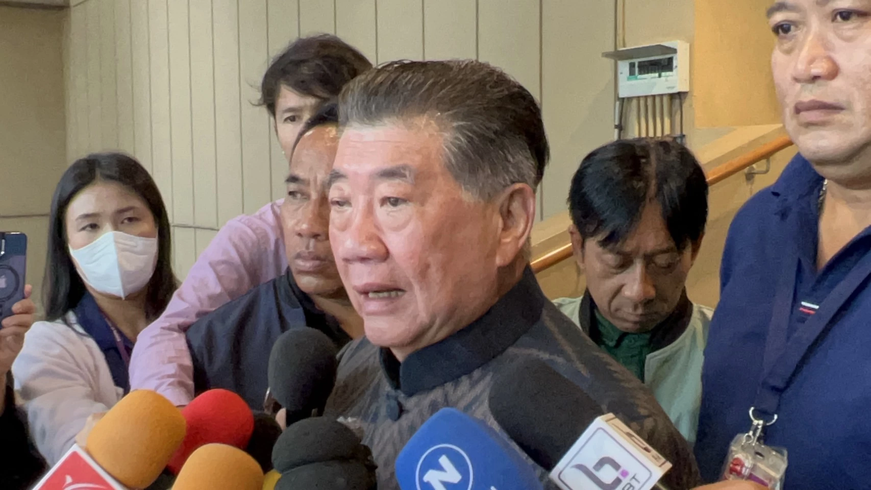 ภูมิธรรม เวชยชัย รองนายกรัฐมนตรี 