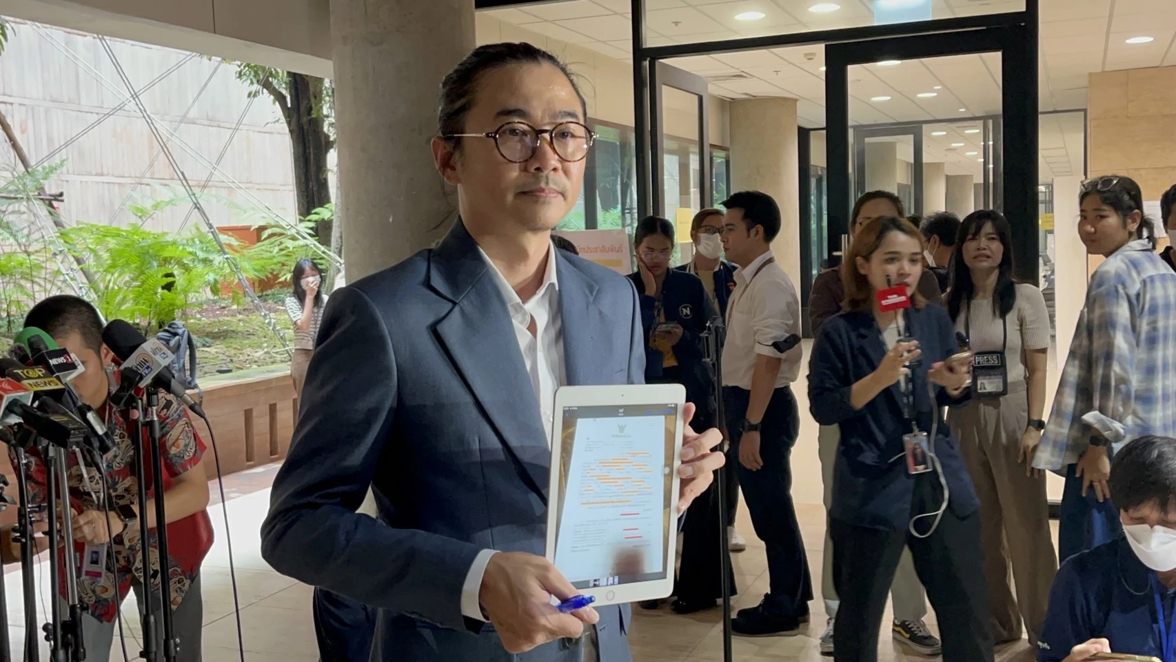 สส.แจ้ จี้ ‘ก้าวไกล’ เคลียร์ปัญหาใต้พรม เชื่อเหยียบตีน ผู้ช่วยฯ ขวางโรงขยะ