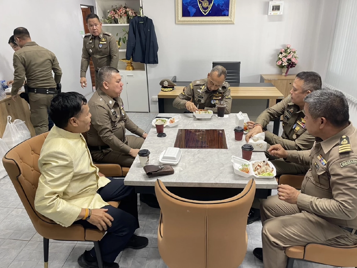 พล.ต.อ.ต่อศักดิ์ สุขวิมล ผบ.ตร. ตรวจเยี่ยมด่าน ตม.เชียงแสน 