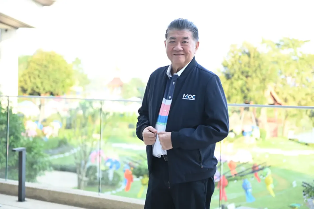 นายภูมิธรรม เวชยชัย รองนายกรัฐมนตรี และ รัฐมนตรีว่าการกระทรวงพาณิชย์