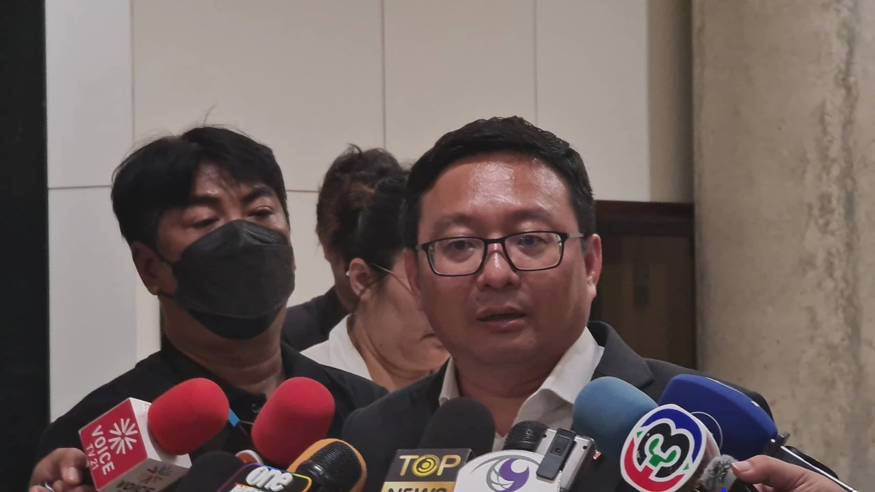 นายชัยธวัช ตุลาธน สส.บัญชีรายชื่อ และหัวหน้าพรรคก้าวไกล 