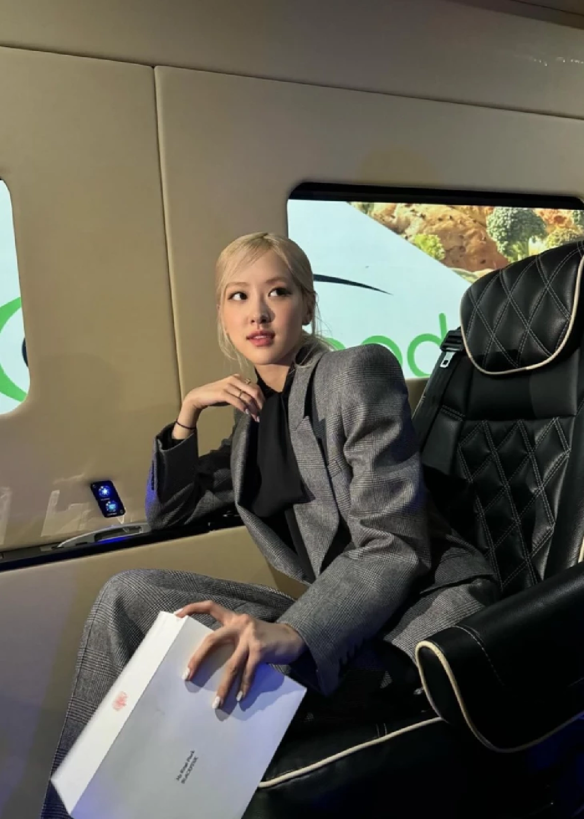 เรียกน้ำตา 'โรเซ่ BLACKPINK' โพสต์ภาพรวมครั้งแรก จากใจสุดซึ้ง