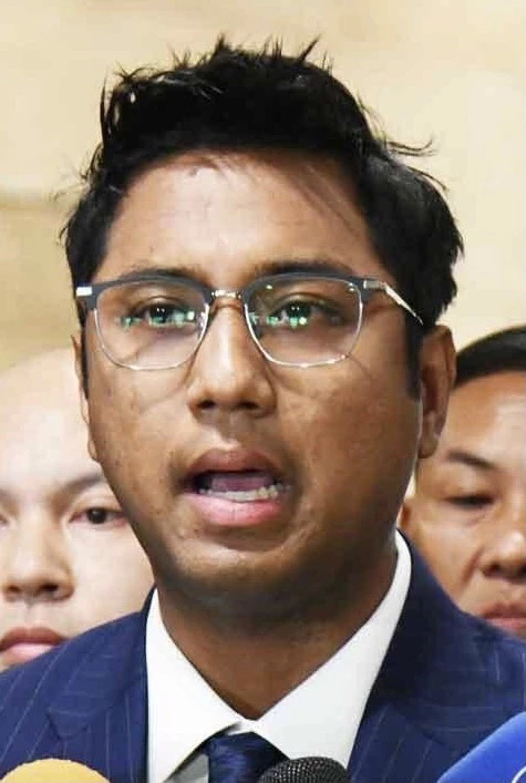 ปูอัด หรือ นายไชยามพวาน มั่นเพียรจิตต์ สส.กทม. พรรคก้าวไกล