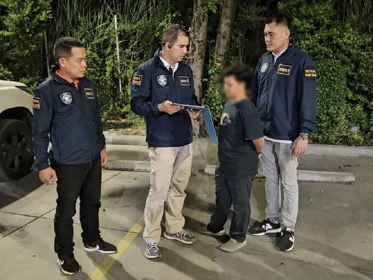 ตร.ไซเบอร์ รวบสาว 19 อ้างเป็นสรรพากร หลอกเหยื่อติดตั้ง 'แอปฯดูดเงิน' 