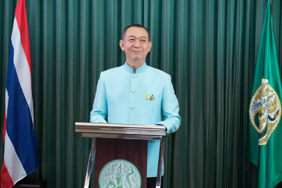 วัดใจ  เฉลิมชัย ศรีอ่อน   ส่ง มวยแทน  - ตัดใจลงสู้ชิงหัวหน้าพรรคประชาธิปัตย์