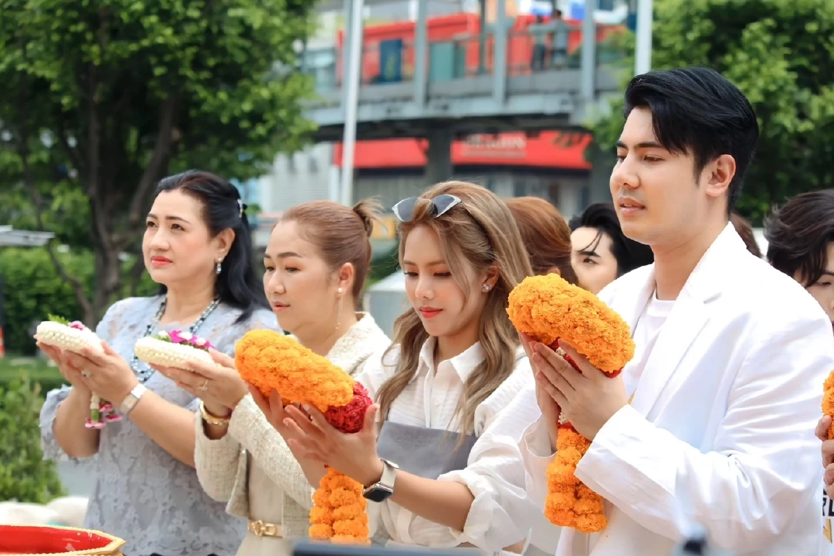 Beyond The Star เส้นทางรักพิชิตดวงดาว
