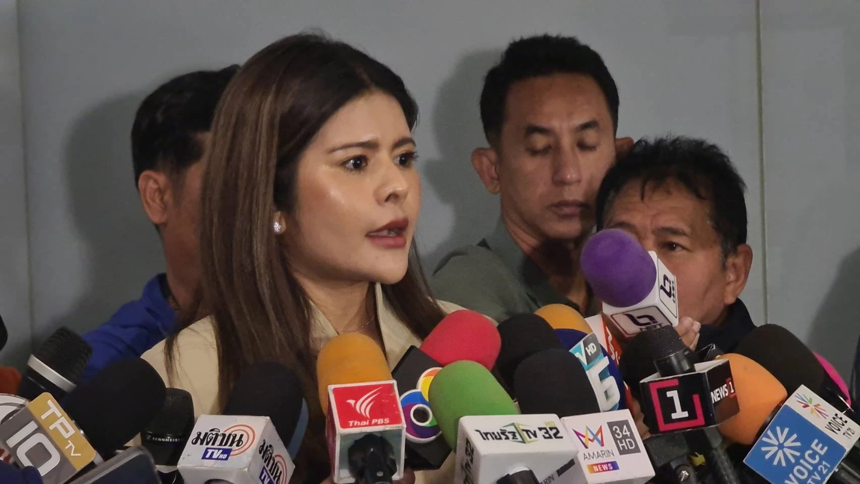 ‘ภคมน’ จี้สำนึกสูงสุด ‘ปูอัด’ อย่าให้ส่วนรวมต้องแบก ยันก้าวไกลไม่แบ่งก๊ก