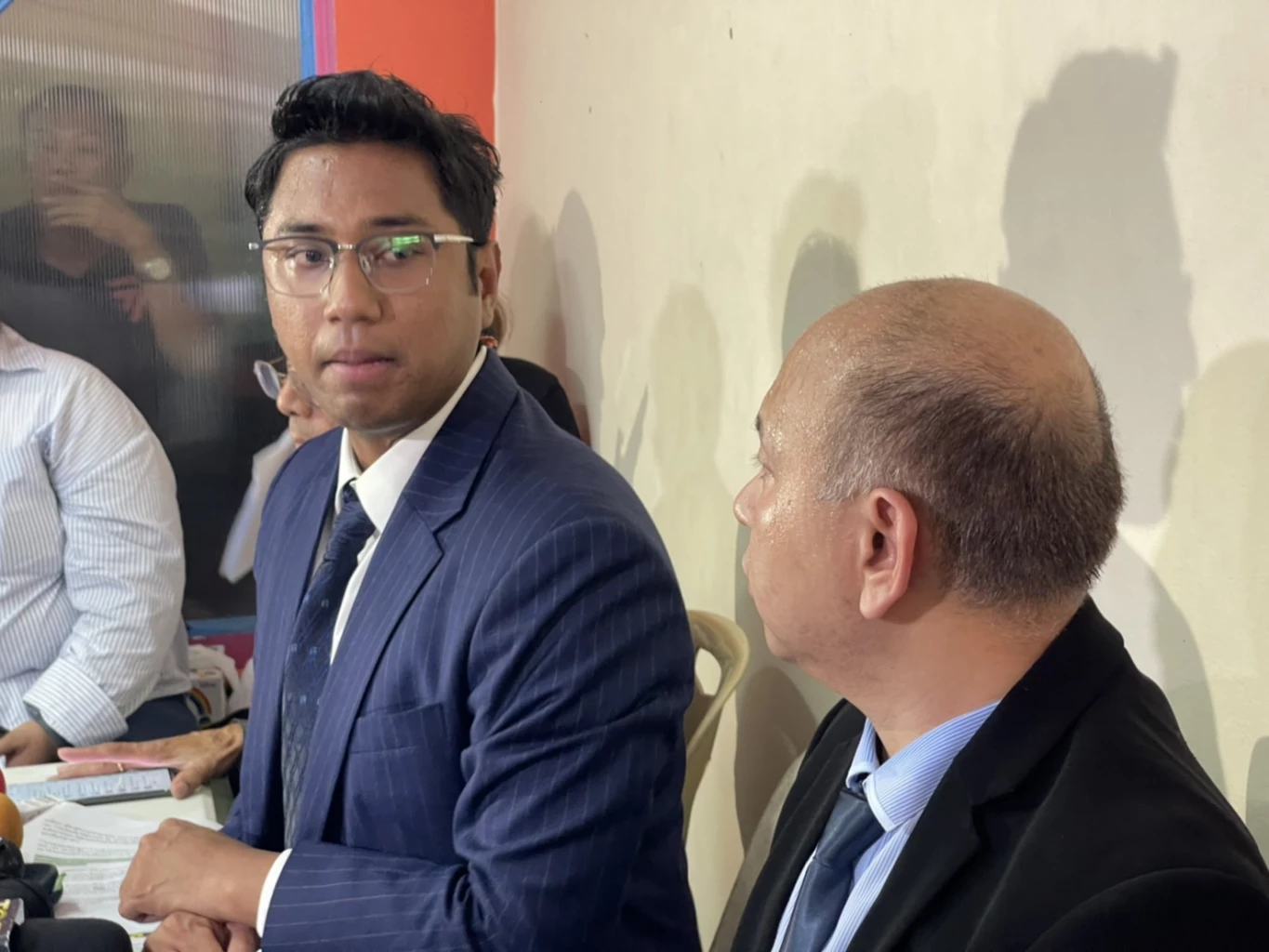 ‘ปูอัด’ แถลงเปิดใจขอโทษ 3 คู่กรณี ยันยัง ‘ไม่ลาออก’ รอ กกต.ตัดสิน