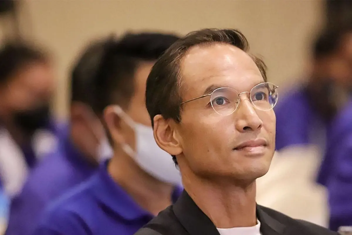 นายกรณ์ จาติกวณิช อดีตหัวหน้าพรรคชาติพัฒนากล้า