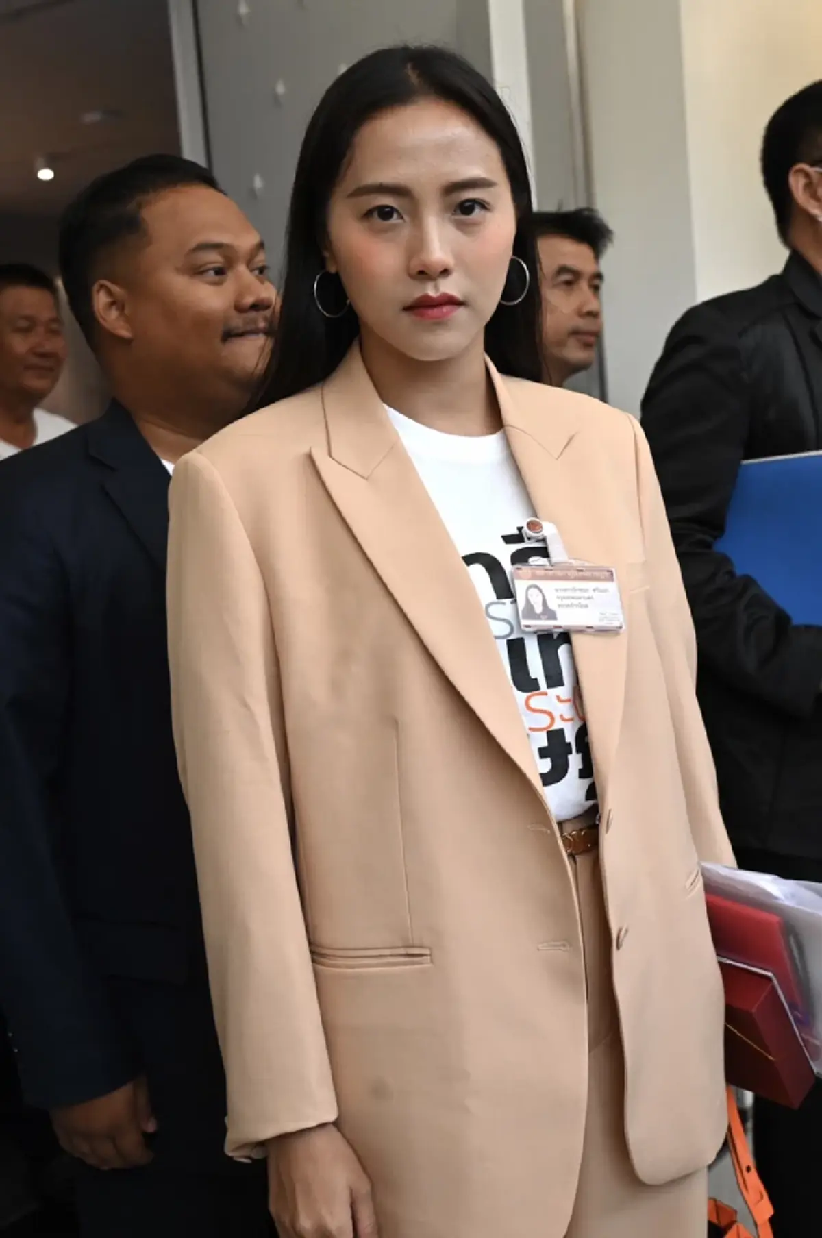 เลขาธิการ กกต.  สงวนท่าที 'ไอซ์ รักชนก" ต้องคำพิพากษาจำคุก 6 ปี 