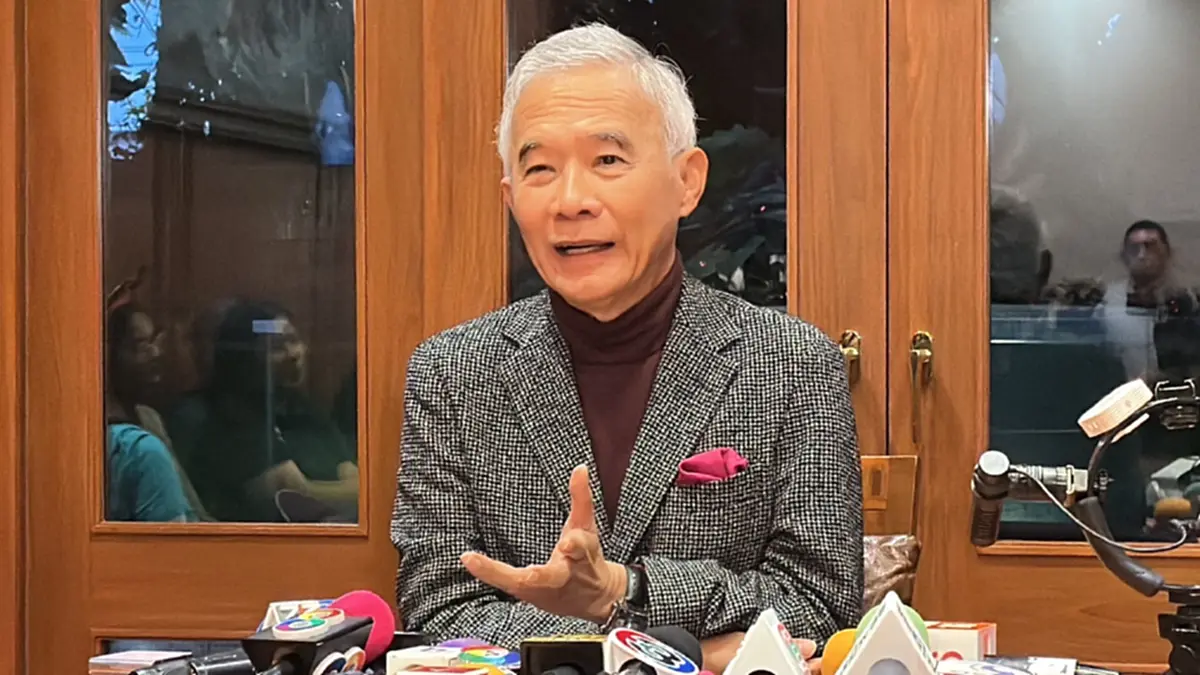 นายสุวัจน์ ลิปตพัลลภ