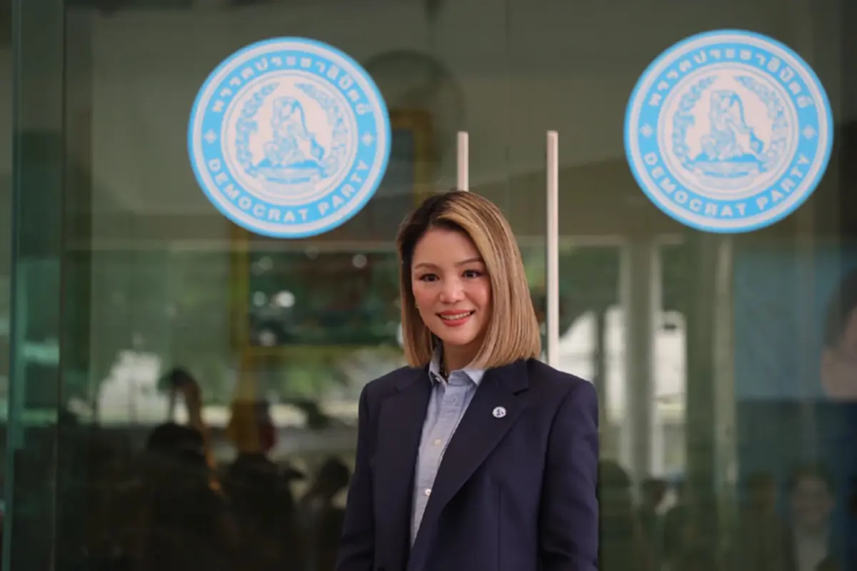 มาดามเดียร์ น.ส.วทันยา บุนนาค ลงชิงตำแหน่งหัวหน้าพรรคประชาธิปัตย์ คนที่ 9