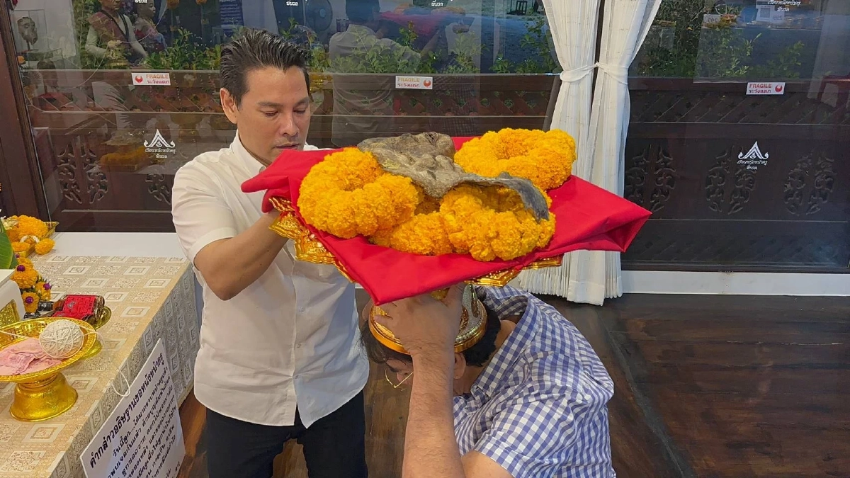 ผวา 'ทูน หิรัญทรัพย์' ค้างคืนกับหนังหน้าครู เพื่อนเจอดี เผ่นกลับตั้งแต่ตี 3