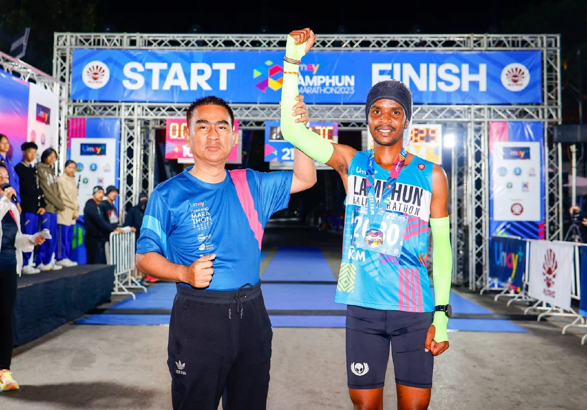 ปอดเหล็ก เคนยา คว้าชัย Umay+ Lamphun Half Marathon 2023 - ไทยดีที่สุด  อนุชา พาดา