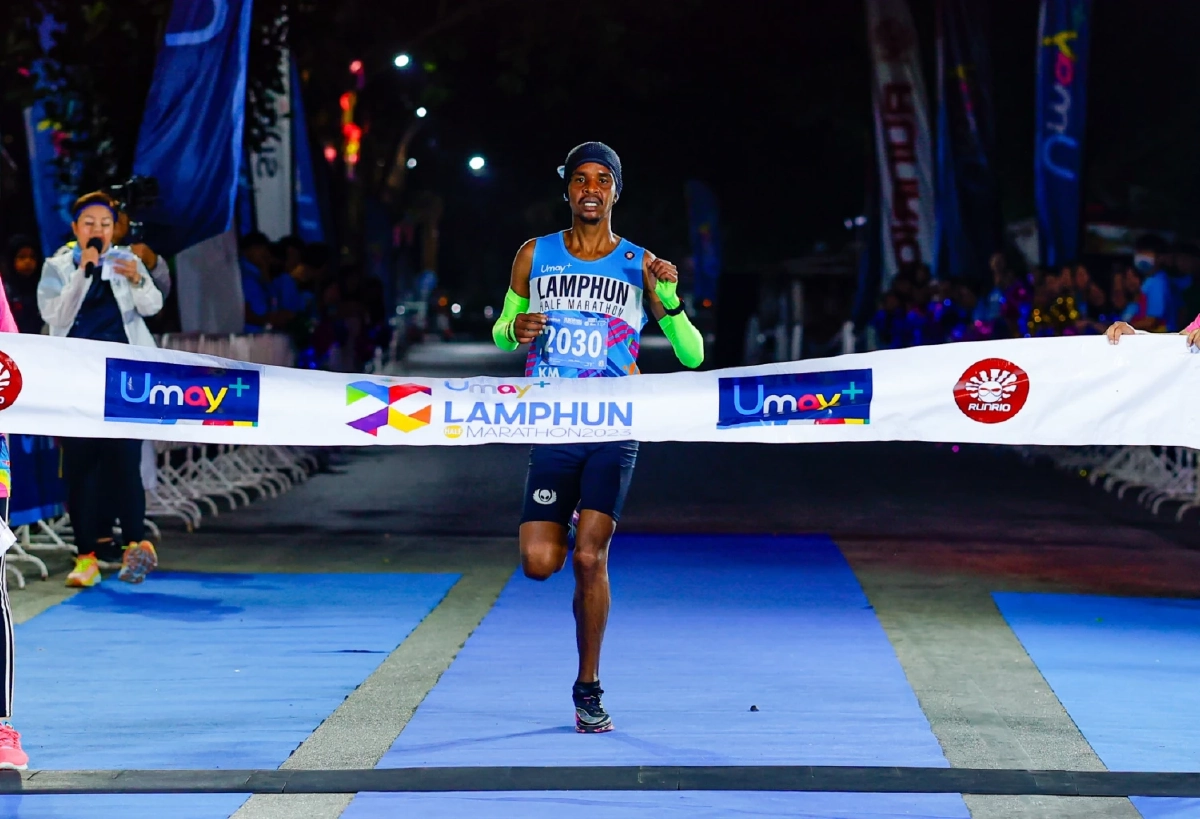 ปอดเหล็ก เคนยา คว้าชัย Umay+ Lamphun Half Marathon 2023 - ไทยดีที่สุด  อนุชา พาดา