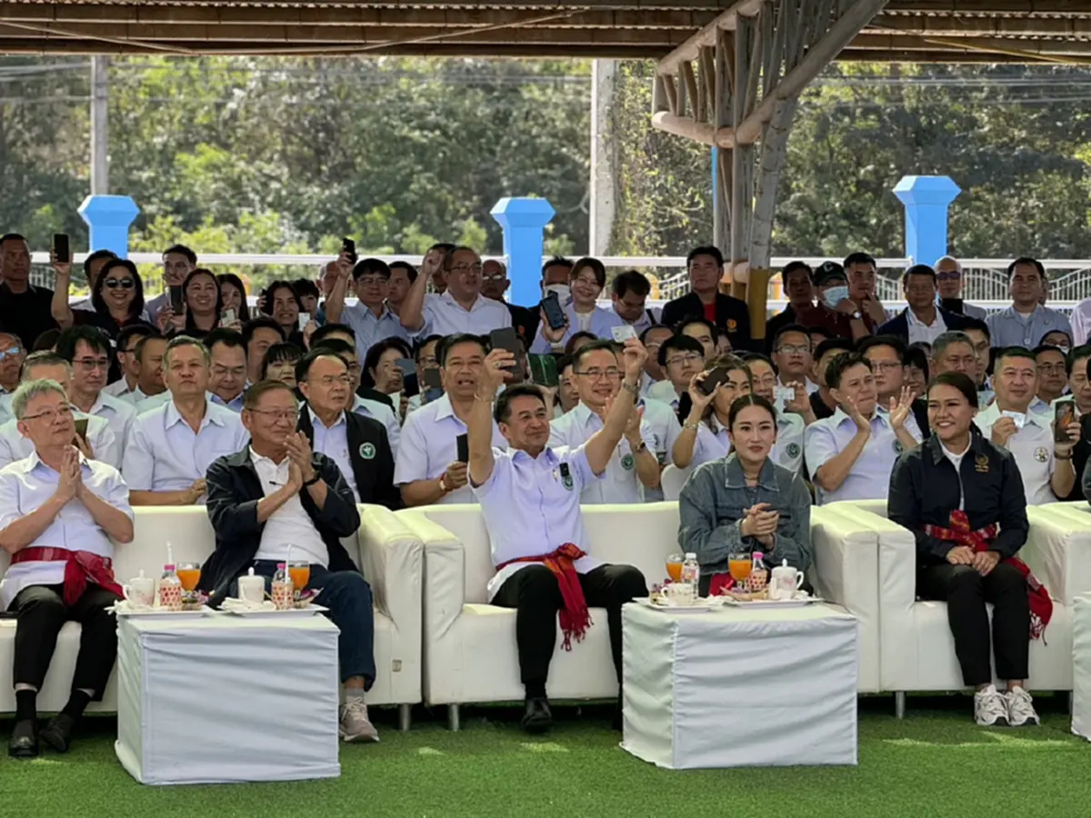 อุ๊งอิ๊งค์ ควงหมอชลน่าน ตรวจความพร้อมก่อนคิกออฟ 30 บาทรักษาทุกที่ 