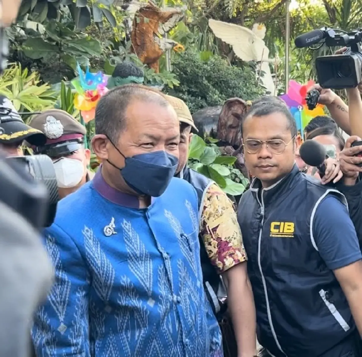 นายศรีสุวรรณ จรรยา