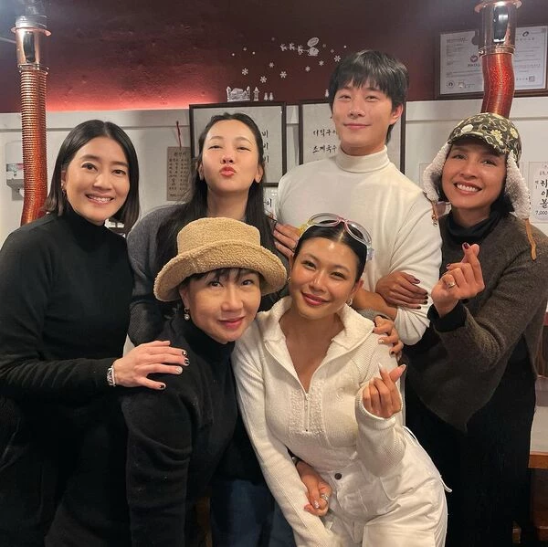 สลัดคราบนางเอก ‘นุ่น วรนุช’ ซัดโซจูสภาพหัวฟูที่เกาหลี ‘ออมม่า ลำยอง’