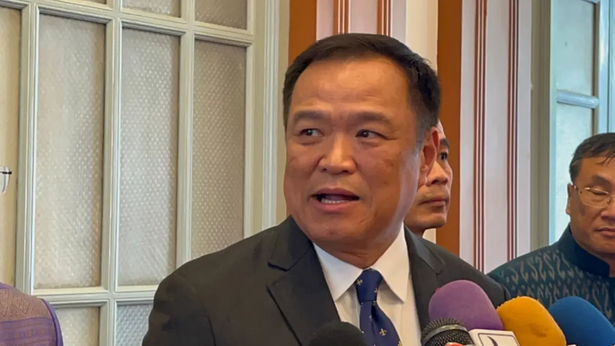 นายอนุทิน ชาญวีรกูล 