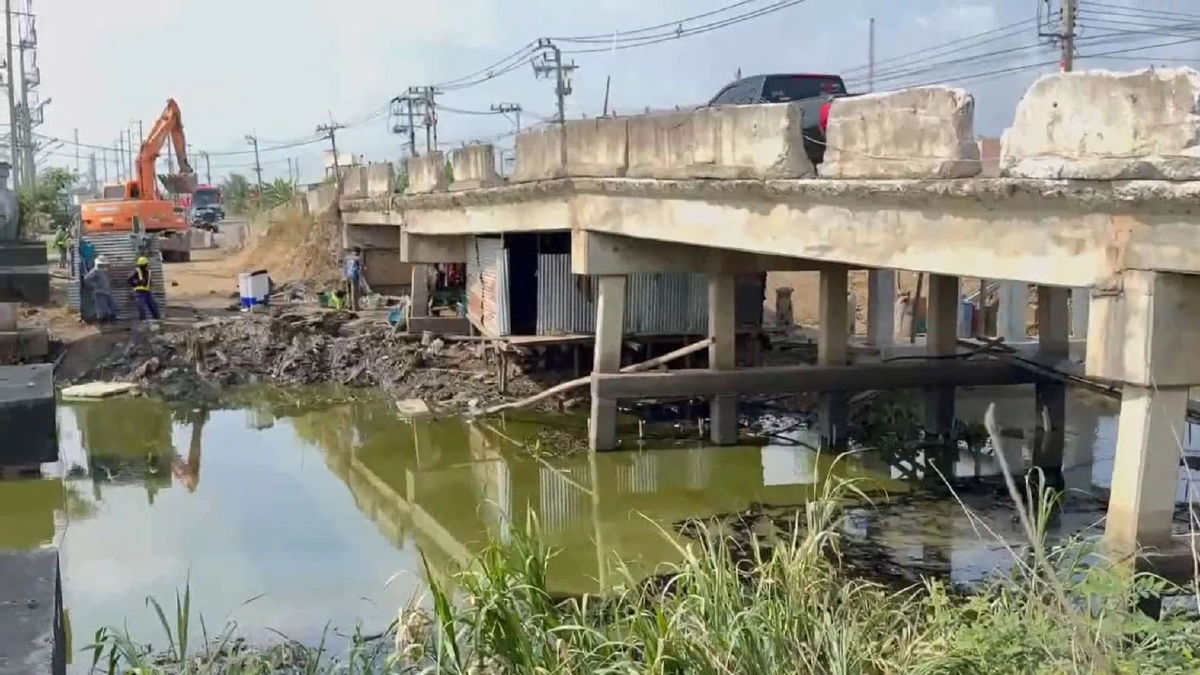 ชี้โชเฟอร์ ขับเร็ว - ไม่ชินเส้นทาง อุบัติเหตุสยอง 3 ศพ เจ็บยกคัน