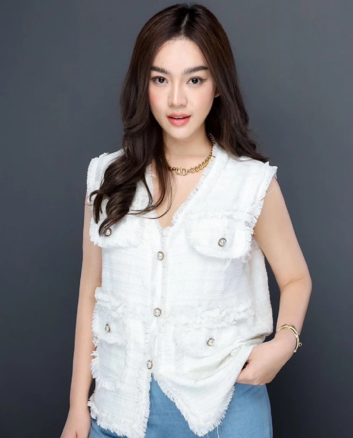 ‘เส้นด้าย สอดอ’ ยอมรับเลิกแฟนเพราะติดเล่นพนัน และจับได้ผู้ชายมีคนอื่น