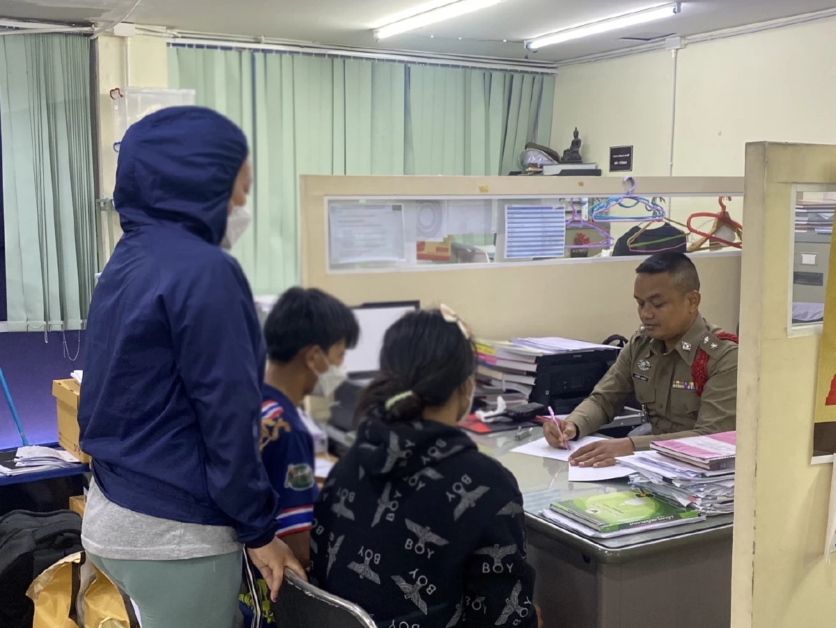 แม่พาลูกชาย ลูกสะใภ้ แจ้งความเาผิดเจ๊เจ้าของร้านหมูกระทะ