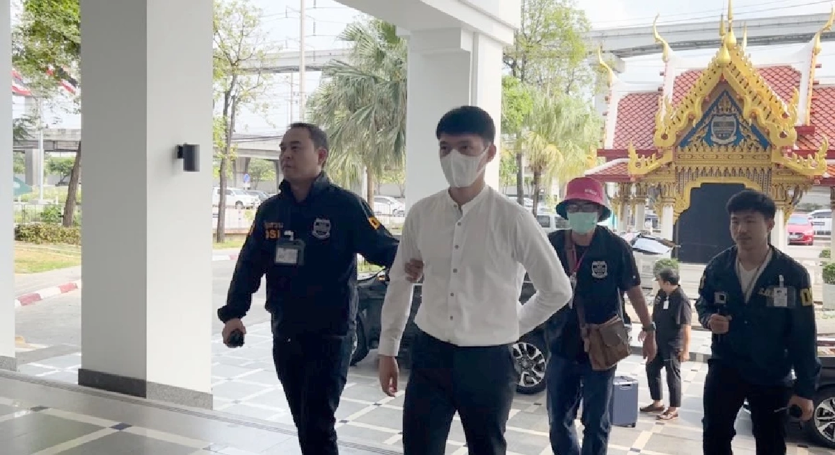 ลูกชายเฮียเก้า กลับไทยขอมอบตัวคดี 'ตีนไก่เถื่อน'