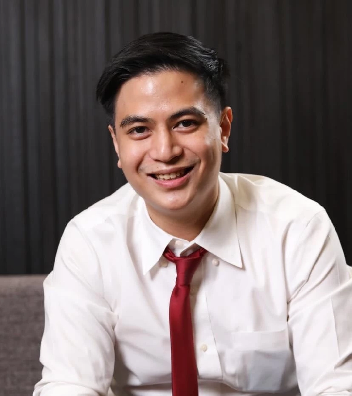 ไอติม พริษฐ์ ถูกคาดหมายว่าจะเป็นหัวแถวส้มรุ่น 3 แทนพิธา ลิ้มเจริญรัตน์