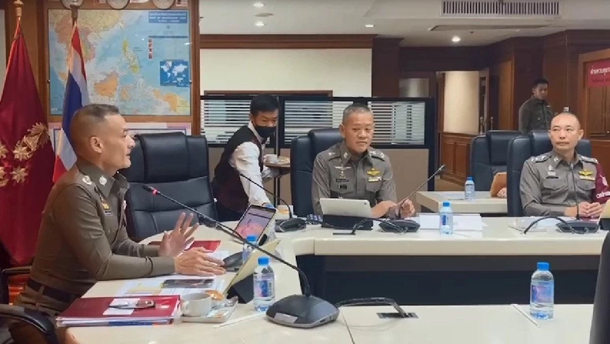 ประชุมศูนย์อำนวยการป้องกันและลดอุบัติเหตุทางถนนช่วงเทศกาลสงกรานต์ 2567 