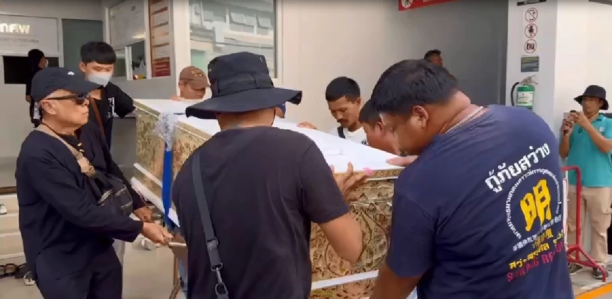 ญาติรับศพพนักงาน บริษัทมาบตาพุดฯ บรรยากาศสุดเศร้า