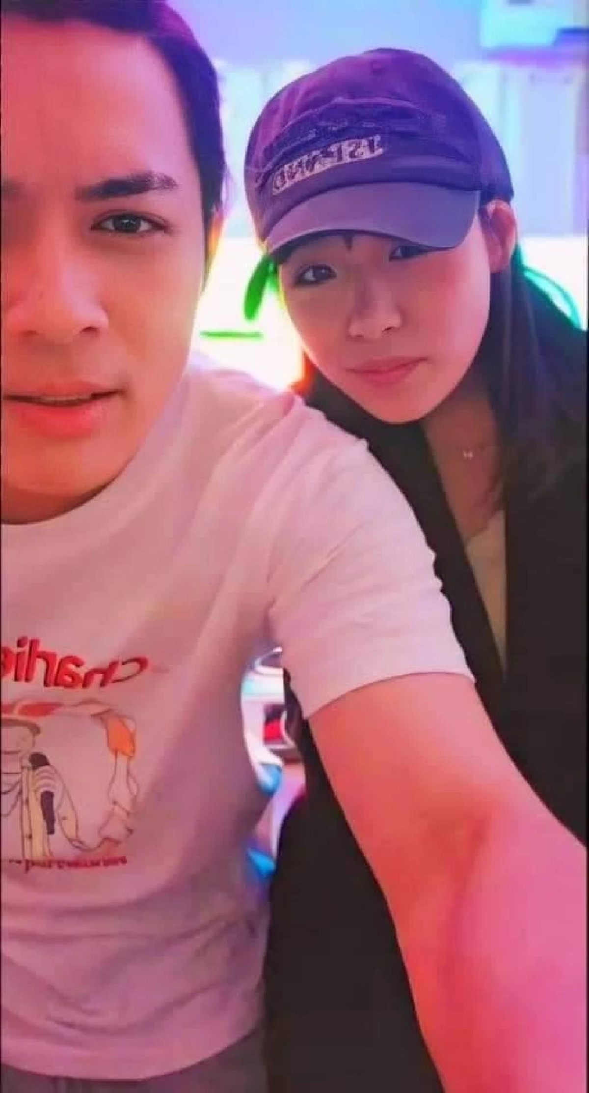 สิ่งแรกที่ 'แน็ก ชาลี' ทำหลัง 'กามิน' ถึงเมืองไทย แฟนคลับแห่แซวยับ!