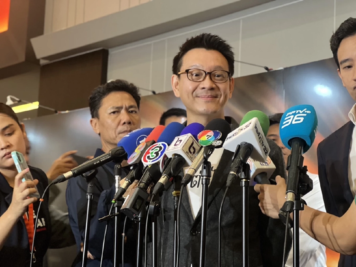 \'ก้าวไกล\' ไม่จัดงานชน \'เพื่อไทย\' หากได้เป็น รบ. ระเบิดเวลาจุดศักยภาพประเทศ