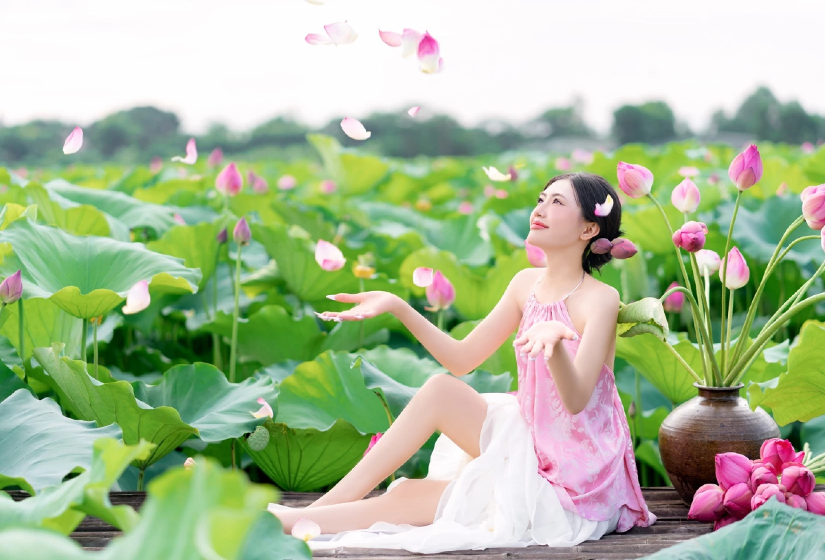 \"ดอกบัว\" ดอกไม้แห่งจิตวิญญาณ ของชาวพุทธในเวียดนาม 