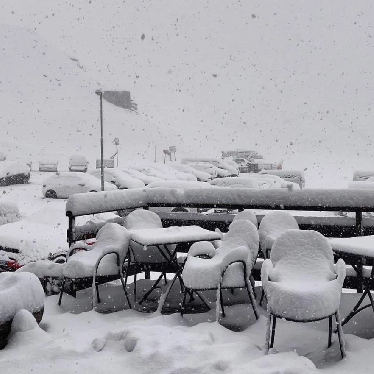 หิมะฤดูร้อน Stelvio Pass Italy