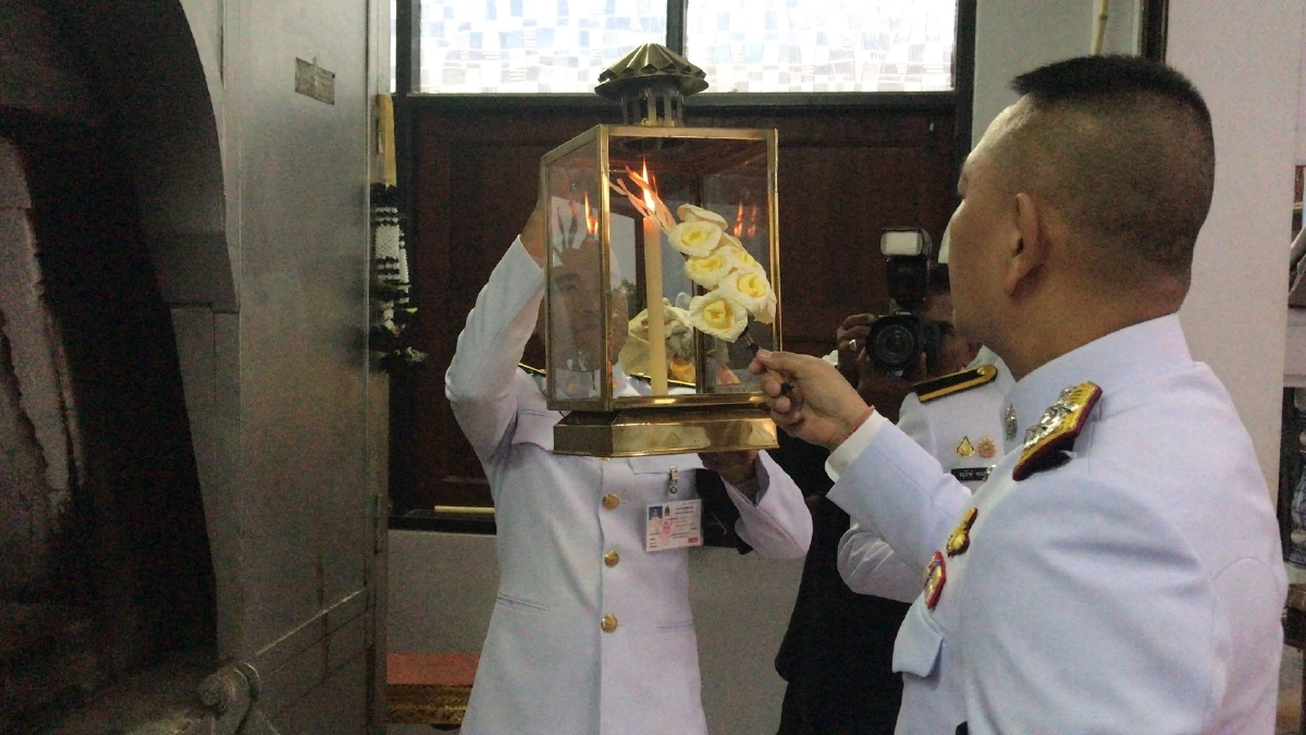 เพื่อนตำรวจสุดอาลัย ร่วมงานพระราชทานเพลิงศพ "พ.ต.ท.กิตติ์ชนม์ จันยะรมณ์"