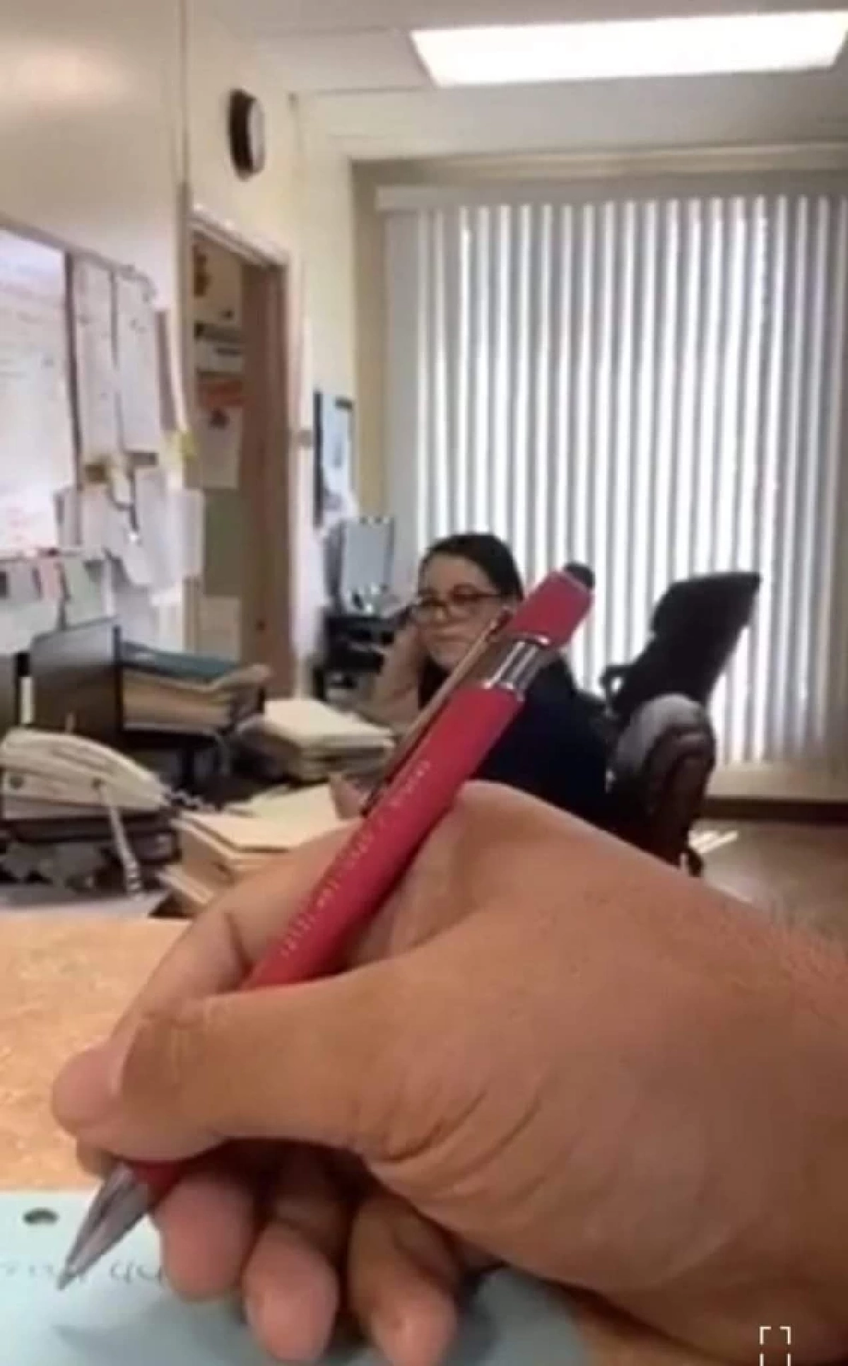 "อ.อ๊อด" แฉต่อ! ม.ดังในLA  มีโต๊ะแค่1 ตัว เจ้าของเป็นชาวฟิลิปปินส์