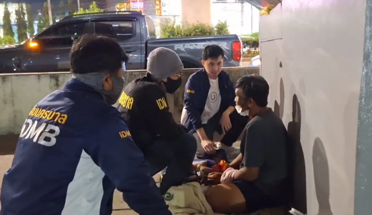 สืบนครบาล รวบ ไอ้แบงค์หื่น อนาจารหญิงสูงวัย 59 ปี อ้างแอบชอบมานาน