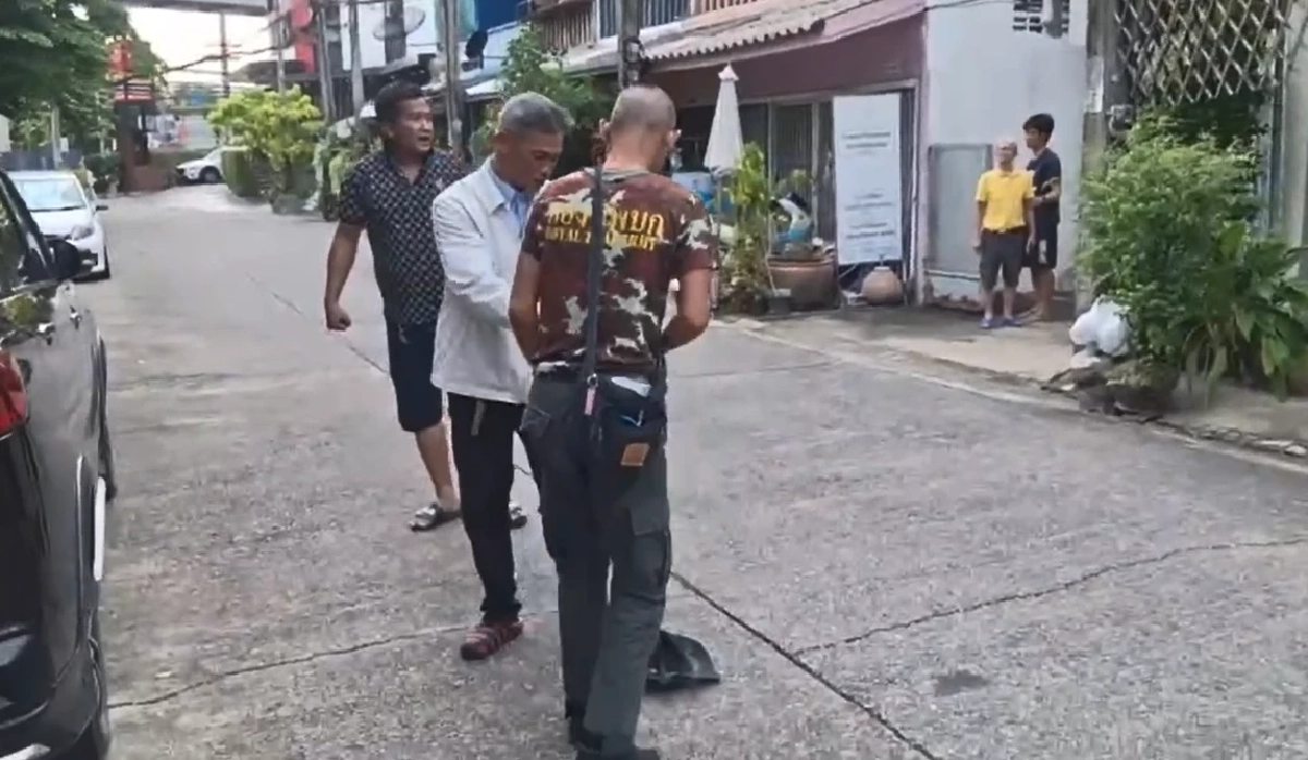 สั่งหยุดปฏิบัติหน้าที่ รปภ. ศาลแขวงนนทบุรี ทำร้ายคุณตา วัย 72 ปี แขนหัก